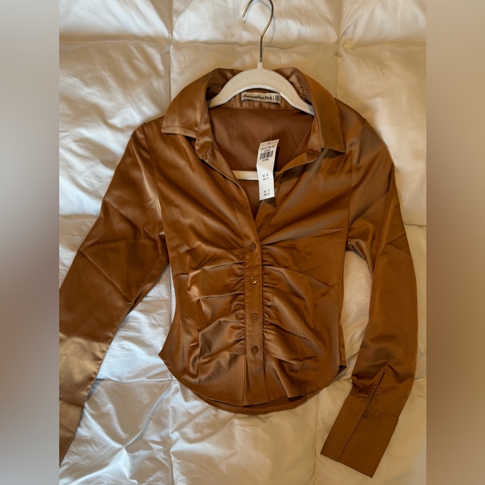 ABERCROMBIE & FITCH Chestnut Brown Ruched Button Down Shirt